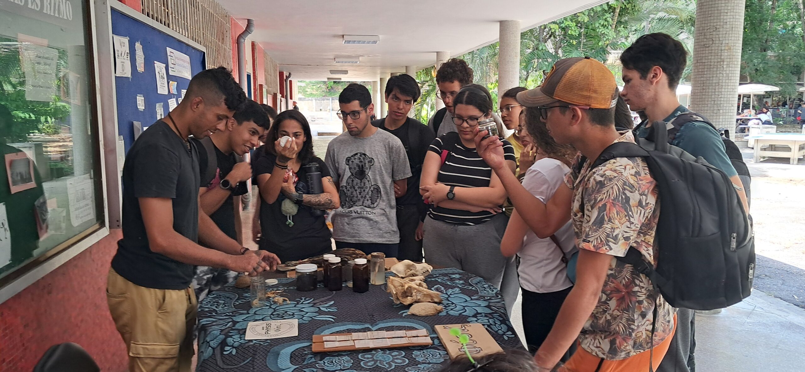 El Servicio de Orientación y los grupos de extensión de la Facultad protagonizaron las actividades de bienvenida este 23 de octubre