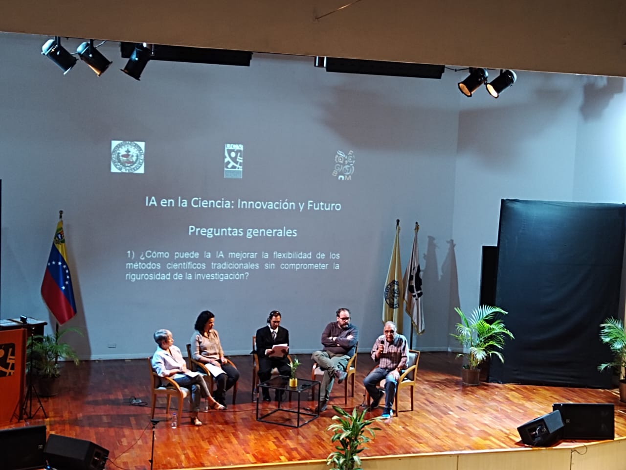 LXVII Aniversario de la Facultad de Ciencias: expertos debaten en el Foro «IA en la Ciencia, Innovación y Futuro»