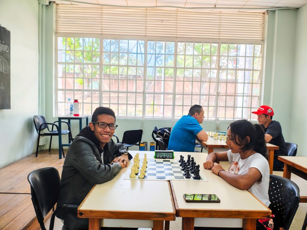 Semana Aniversaria de la Facultad de Ciencias: Primer torneo de ajedrez ...
