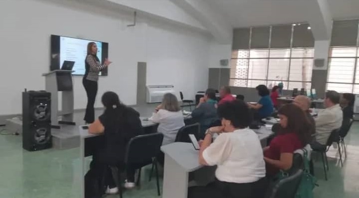 La Facultad de Ciencias albergó la 1era. sesión del Taller de Inducción al Campus Virtual UCV