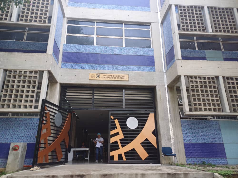 En la Facultad de Ciencias de la UCV trabajan para que los estudiantes les pierdan el miedo a «las tres Marías»
