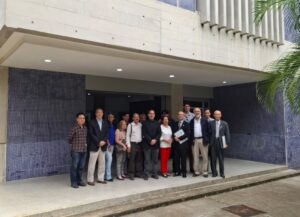 Embajador de Japón en Venezuela visitó el Centro de Microscopía Electrónica Dr. Mitsuo Ogura