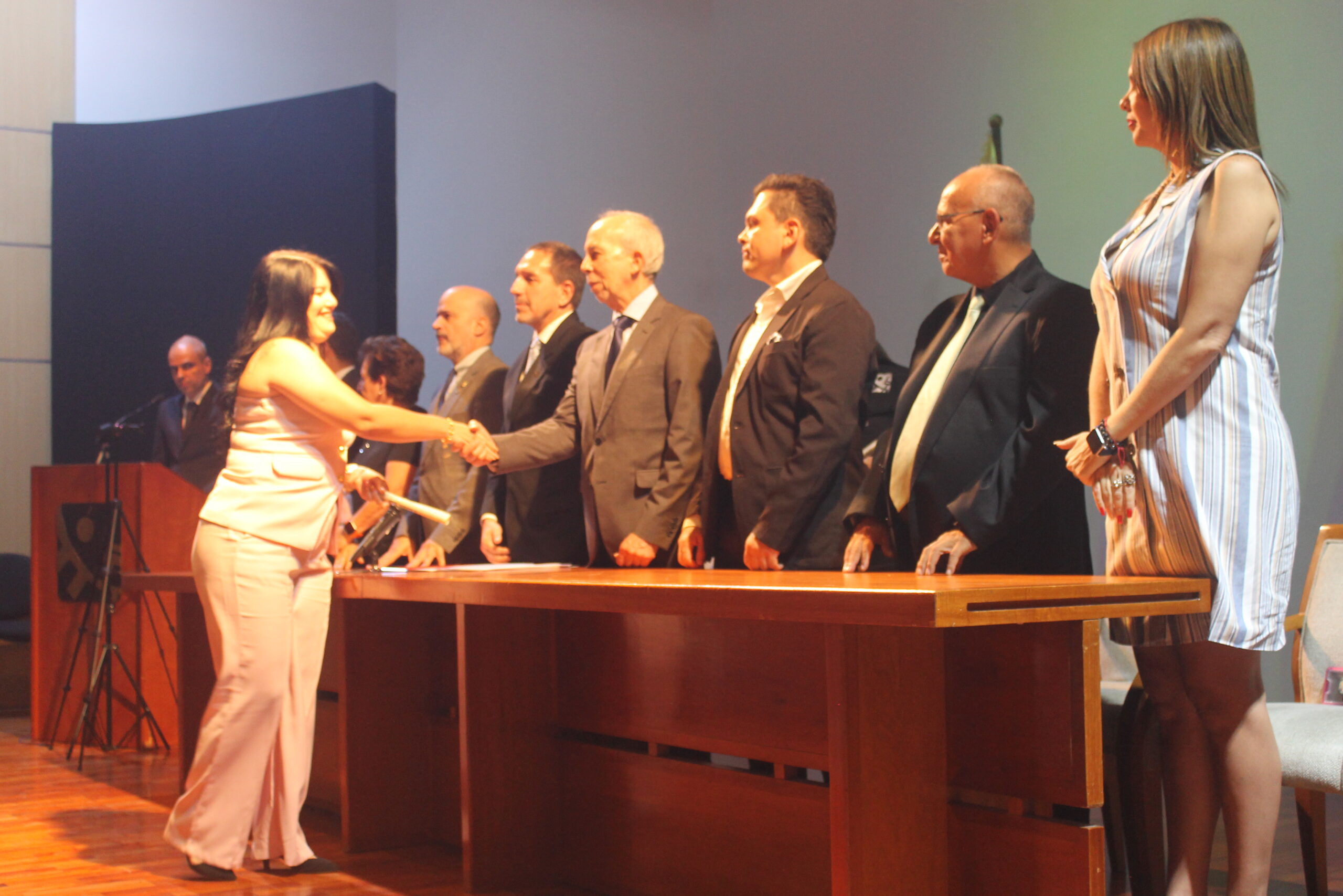 Acto de entrega de diplomas de los Diplomados en «Ciencia y Tecnología del Café», «Ciencia y Tecnología de Chocolate» y «Ciencia y Tecnología de Bebidas Alcohólicas Destiladas: Ron»