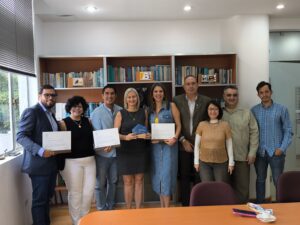 Vicerrectorado Académico entregó credenciales del premio “UNESCO IIOE 2025” a investigadores de la UCV