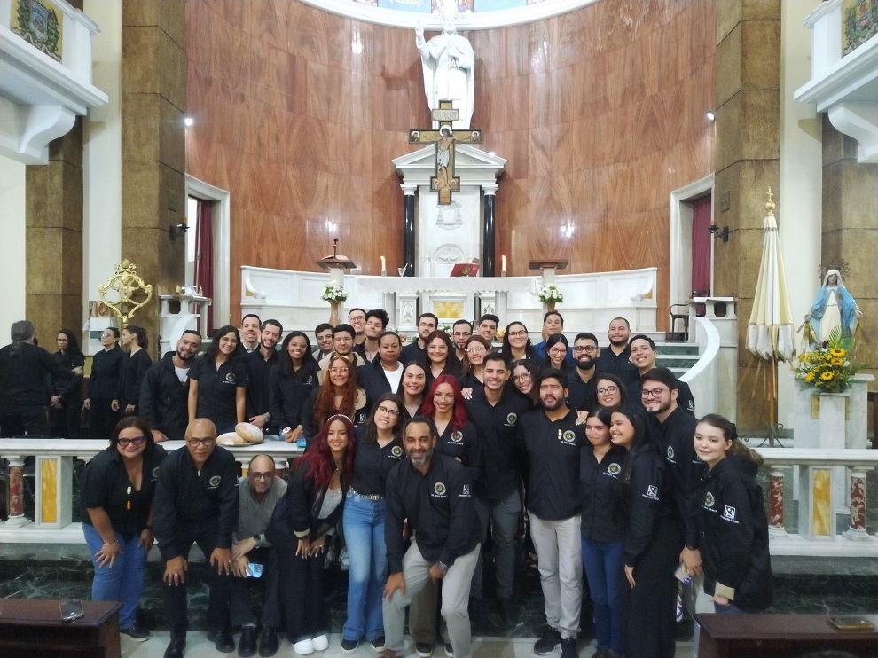 Misa graduandos destacada