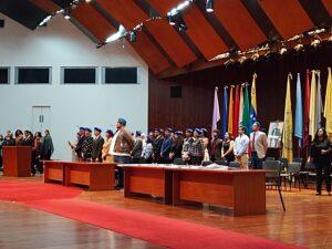 Cuatro estudiantes de la Facultad de Ciencias galardonados con el Premio al Mérito Estudiantil Académico saludan a la comunidad universitaria
