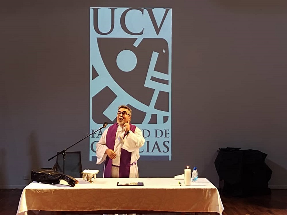 Misa navideña destacada