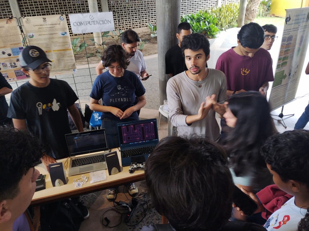 La Facultad de Ciencias continúa su participación en la Feria “Quiero ser UCeVista”