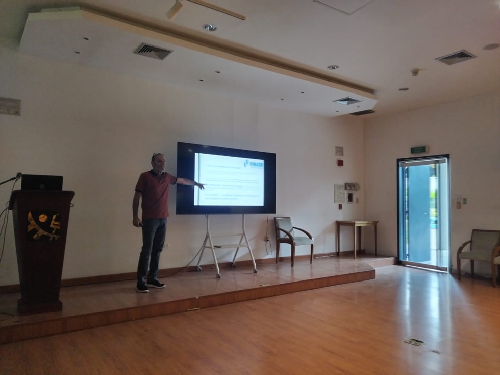 La Facultad de Ciencias albergó una charla acerca de la transformación hacia la refrigeración sostenible