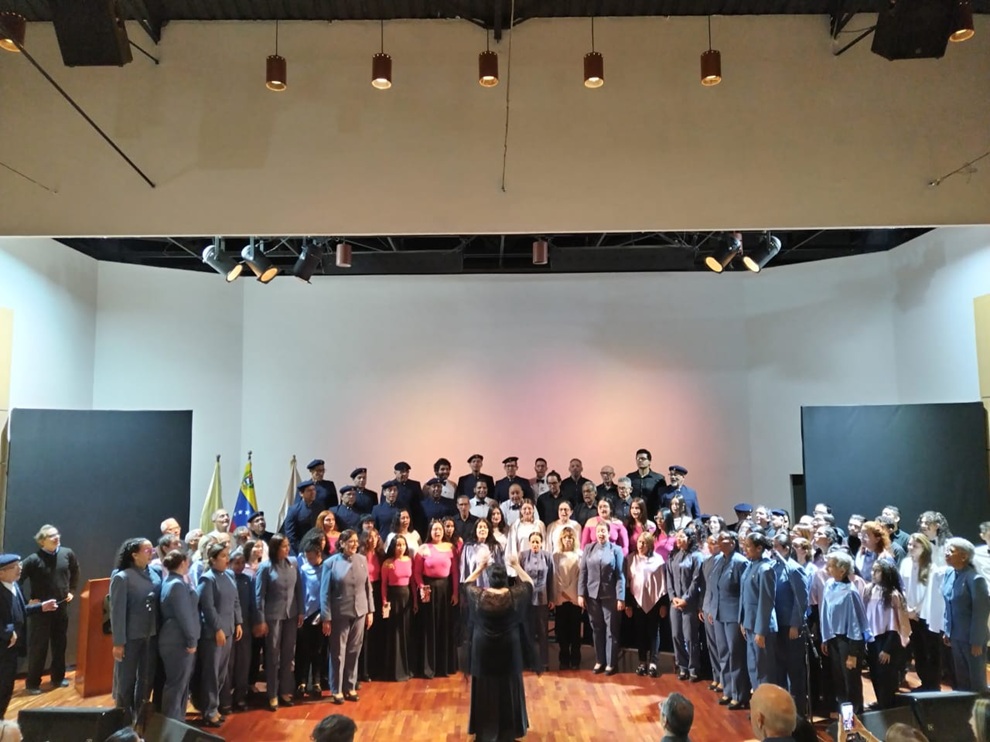 La Coral de la Facultad de Ciencias finaliza la Gala Coral UCVista con el segundo concierto en homenaje al centenario del natalicio de Modesta Bor